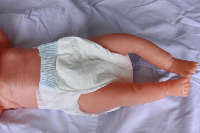 과민한 피부를 위한 광선 요법 처분할 수 있는 신생 기저귀, 신생 아기 기저귀